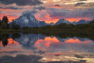 Sunset over Oxbow Bend in Grand Teton National Park