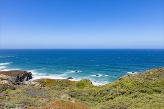Usa, California, Big Sur, Pacific Ocean coastline with cliffs