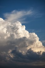 Large cumulous cloud formation