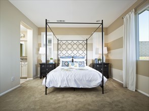 Four poster bed in guest room
