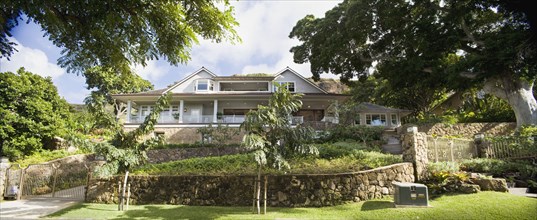 Front exterior contemporary Hawaiian home