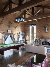 Large cabin living room