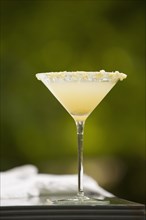 Lemon vodka martini