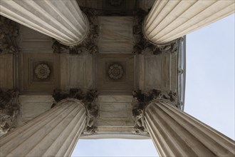 Columns of US Supreme Court