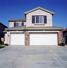 House with driveway and garage