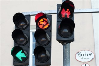 Different traffic lights on street