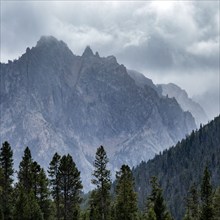 USA, Idaho, Stanley, Clouds over jagged peaks of Sawtooth Mountains, Stanley, Idaho, USA