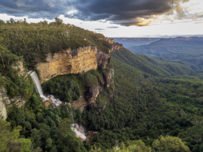 Waterfall and forested rocky mountains
Katoomba, New South Wales, Australia