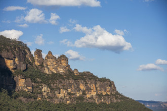 Puffy clouds above rocky mountains
Katoomba, New South Wales, Australia