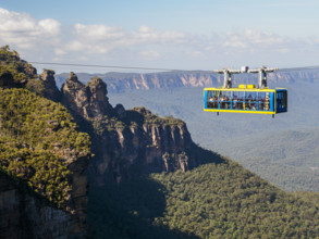 Cable car in Blue Mountains on sunny day
Katoomba, New South Wales, Australia