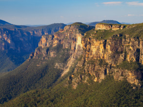 Rock formations of Blue Mountains on sunny day
Blackheath, New South Wales, Australia