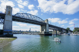 Burrard Bridge and boats on sunny day
Vancouver, British Columbia, Canada