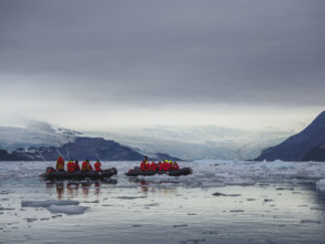 Tourists on rafts on Icy Bay
Icy Bay, Alaska, USA