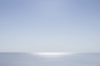 Pale blue sky and horizon over calm Atlantic Ocean
Spring Lake, New Jersey, USA