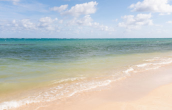 Calm sea waves on sandy beach
Rose Hall, Montego Bay, Jamaica