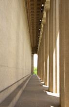 USA, Tennessee, Nashville, Colonnade at the Parthenon in sunlight