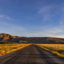 USA, Idaho, Bellevue, Empty dirt road in rural landscape
