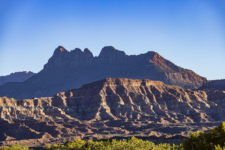 USA, Utah, Springdale, Cliff formations near Zion National Park on sunny day