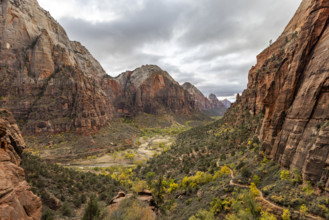 USA, Utah, Zion National Park, Cliffs at Zion Canyon on cloudy day
