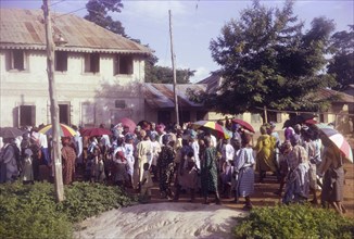 Nigerian outreach procession. A Church of Nigeria congregation from Ijero passes through town