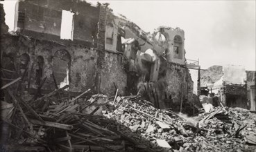 Aftermath of Arab riots in Aden, 1947. A building reduced to rubble in the Jewish quarter of Aden,