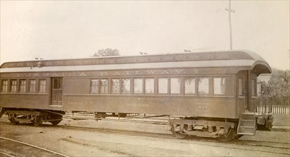 Combined class carriage, Jamaica. A Jamaica Railway combined first and third class carriage with