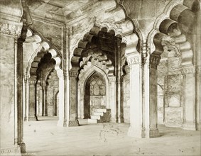 The Moti Masjid, Agra. Interiew view of a corridor at the white marble Moti Masjid (Pearl Mosque),