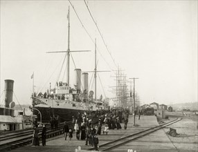RMS Australia at Fremantle. RMS Australia is welcomed by crowds shortly after arriving in Fremantle