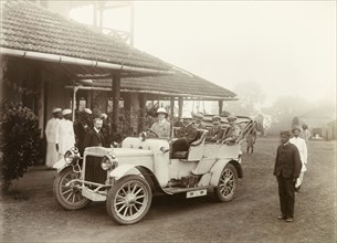Governor of Madras departing Edakkara. Sir Arthur Lawley, Governor of Madras, and his touring party
