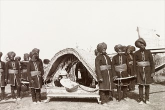 Silver palanquin at Coronation Durbar, 1903. A European lady travels in an ornate silver palanquin