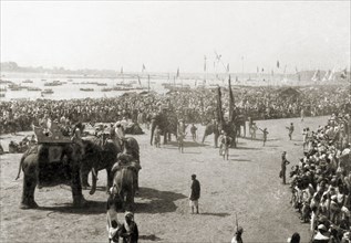 Procession route to the Triveni Sangam. Thousands of Hindu pilgrims at the Ardh Kumbh Mela are held