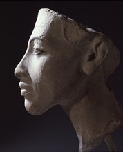 Bust of Akhenaten by a court sculptor