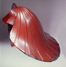 Samurai helmet in the shape of a shell