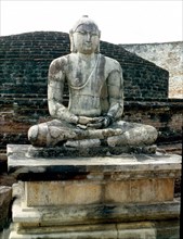 Polonnaruwa, the second most ancient of Sri Lankas kingdoms, was first declared the capital city by King Vijayabahu I who defeated the Chola invaders in 1070 AD