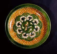 A sancai three colour glazed pottery offering dish