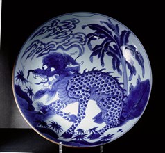 Ming dynasty blue and white bowl depicting a Chi Lin