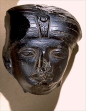 Fragmentary obsidian head of a Middle Kingdom queen