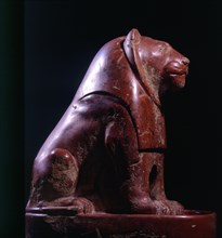 The statue of a seated lion from Nekhen ( Hierakonpolis )