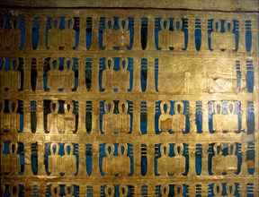 Details from Tutankhamuns shrine in the form of the sactuary of the feast of Sed
