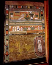 Rectangular outer coffin of general Sepi