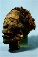 Head of mummy of a 25 35 year old male