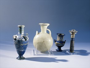 Cosmetic vessels