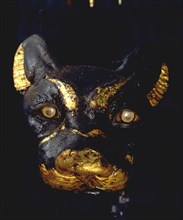 Face of a leopard, part of a sttue with the King Tutankhamun on its back