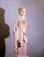 Figure of Kore with Ionic costume and hairstyle