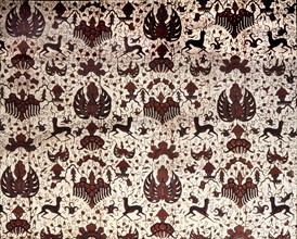 A fine modern batik kain panjang made in the Yogyakarta kraton, incorporating the sidoasi pattern