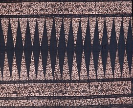 The central panel of a batik sarong