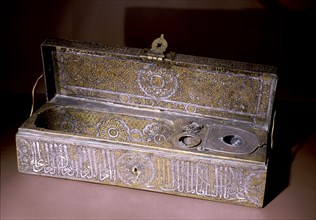Pen case owned by Sultan al Mansour Muhammad, elegantly decorated and having an inscription in naskhi script