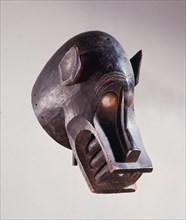 Senufo kunugbaha mask used in anti witchcraft rites