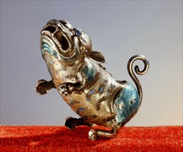 Gold and enamel tiger with moveable tongue and eyes