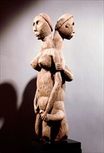 Sakalava family graves were marked by wooden carvings of schematic human figures or animals